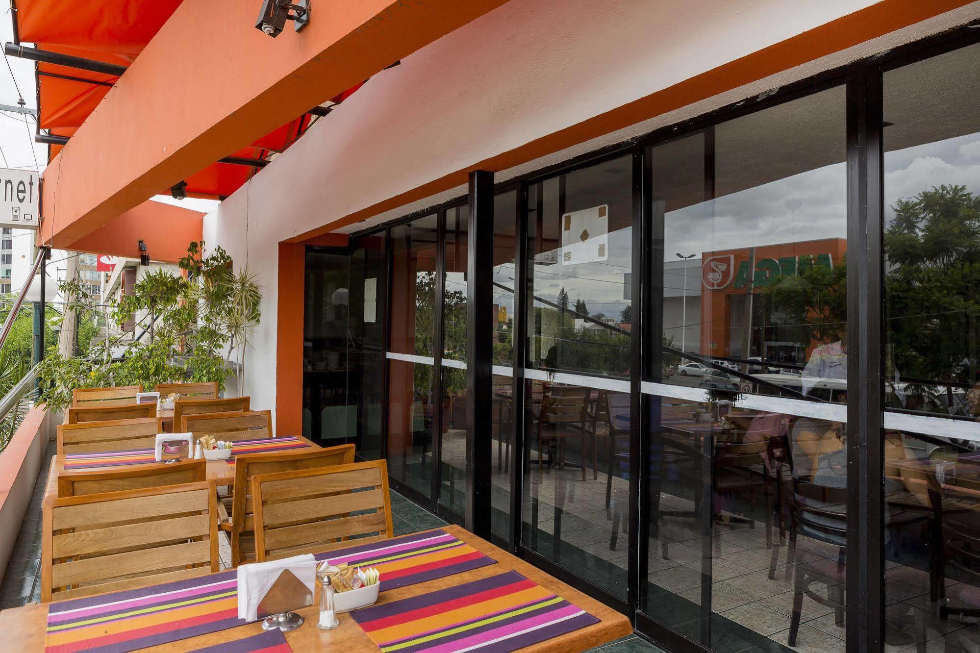 Hotel Flamingo Irapuato Exterior foto